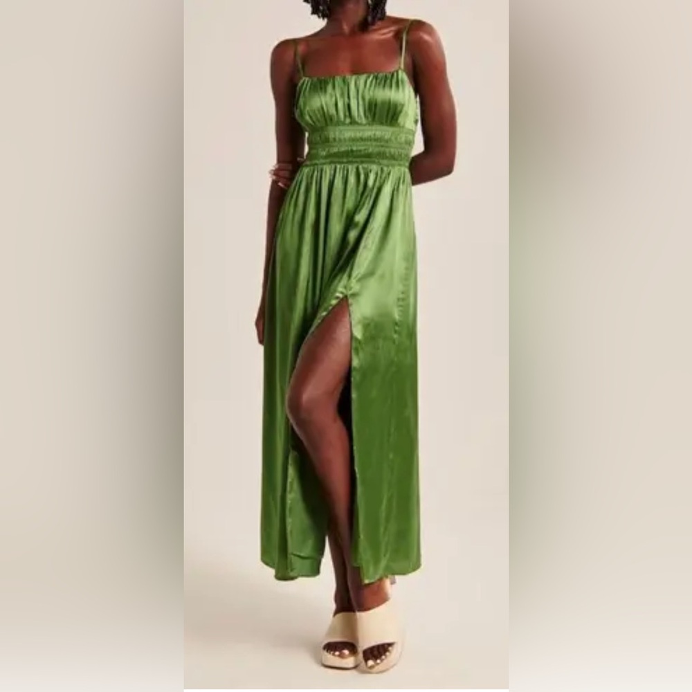 Abercrombie & Fitch Green Satin Ruched Goddess Dress XSP